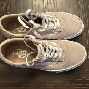 Vans women’s Beige Canvas Sneakers